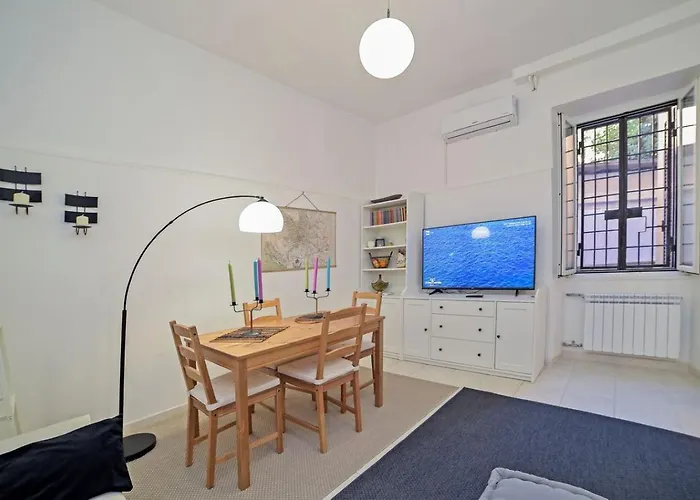 Lucia Ponte Milvio Appartement *